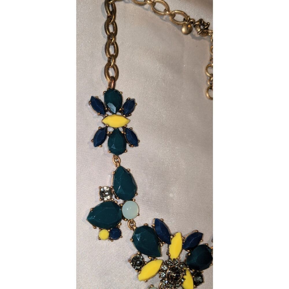 J.CREW Faceted Crystal Beaded Bib Style Statement Choker Necklace Floral EUC - Picture 3 of 9